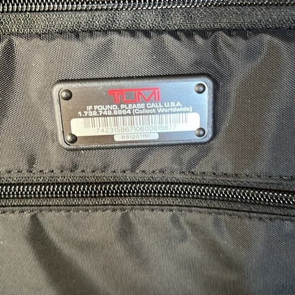 Tumi Ducati upright carryon, 2 wheels - Picture 14 of 15